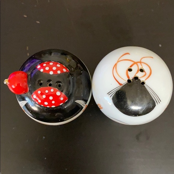 Vintage Kokeshi Doll Ceramic S/P Shakers - Picture 3 of 5